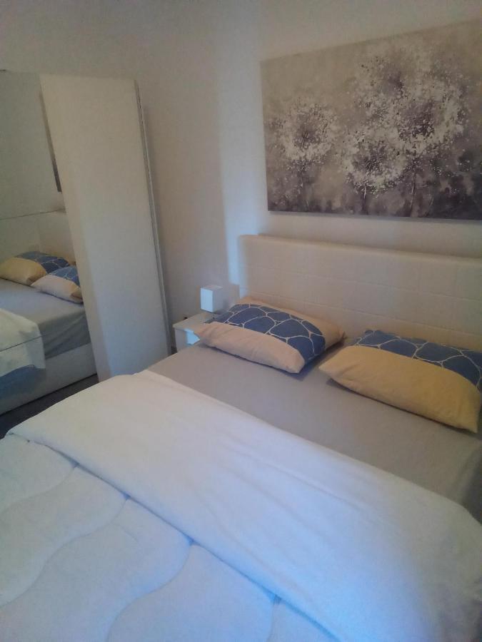 Lili Apartament *