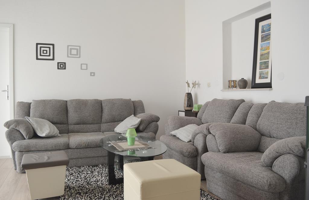 Apartament Lili *